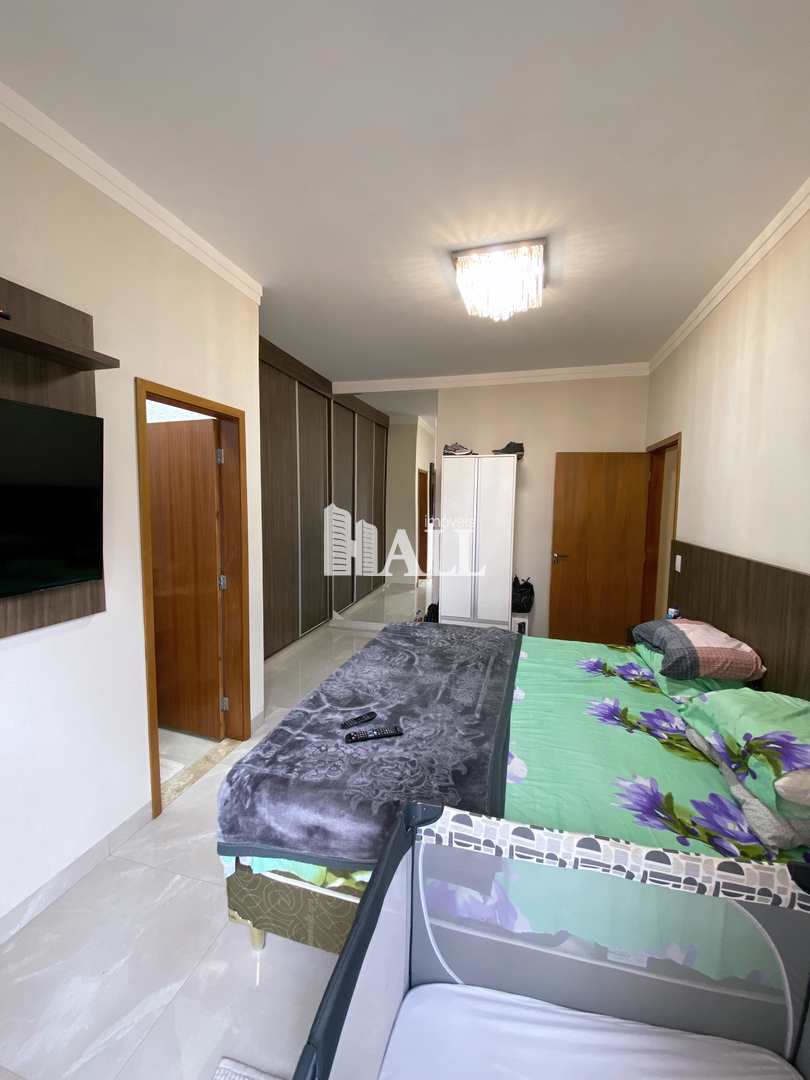 Casa à venda com 3 quartos, 200m² - Foto 13