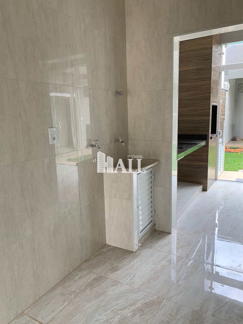 Casa à venda com 2 quartos, 200m² - Foto 13