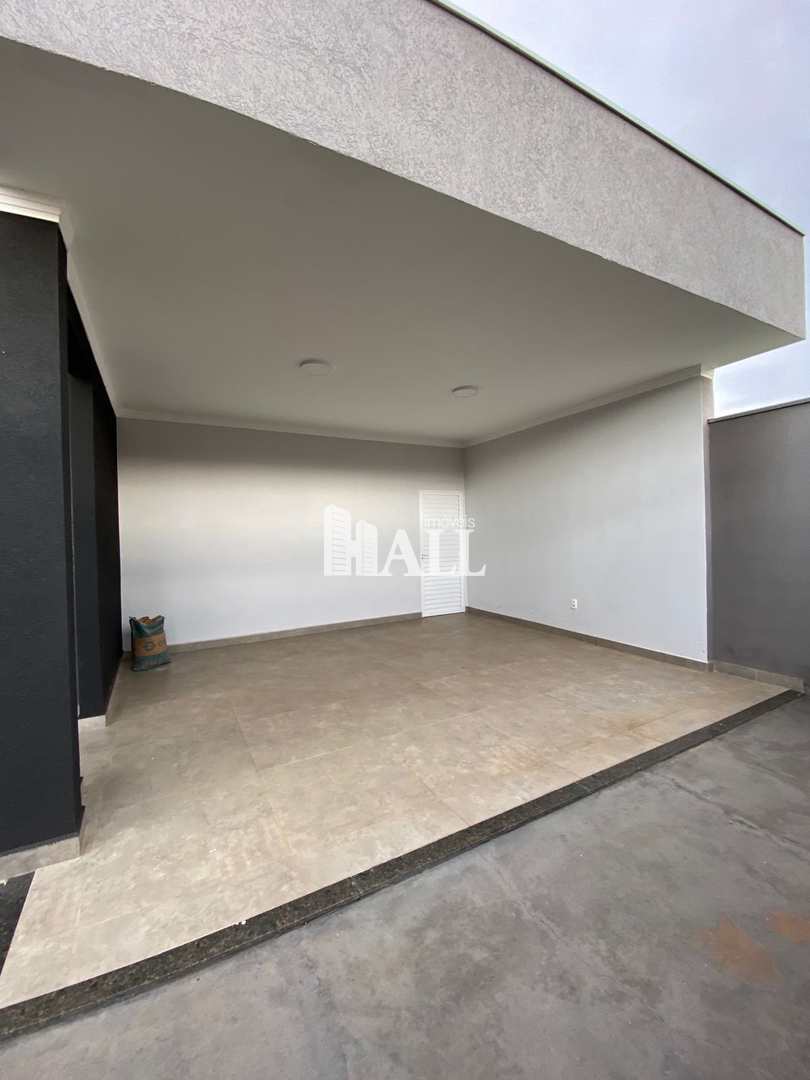 Casa à venda com 3 quartos, 200m² - Foto 4