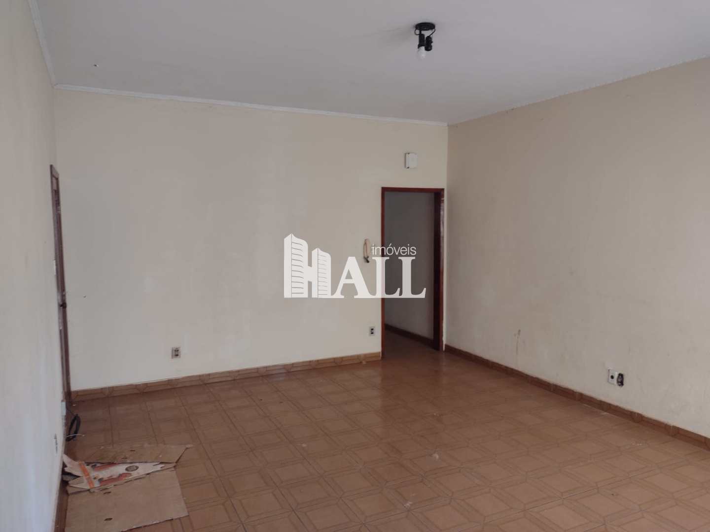 Casa à venda com 3 quartos, 360m² - Foto 1