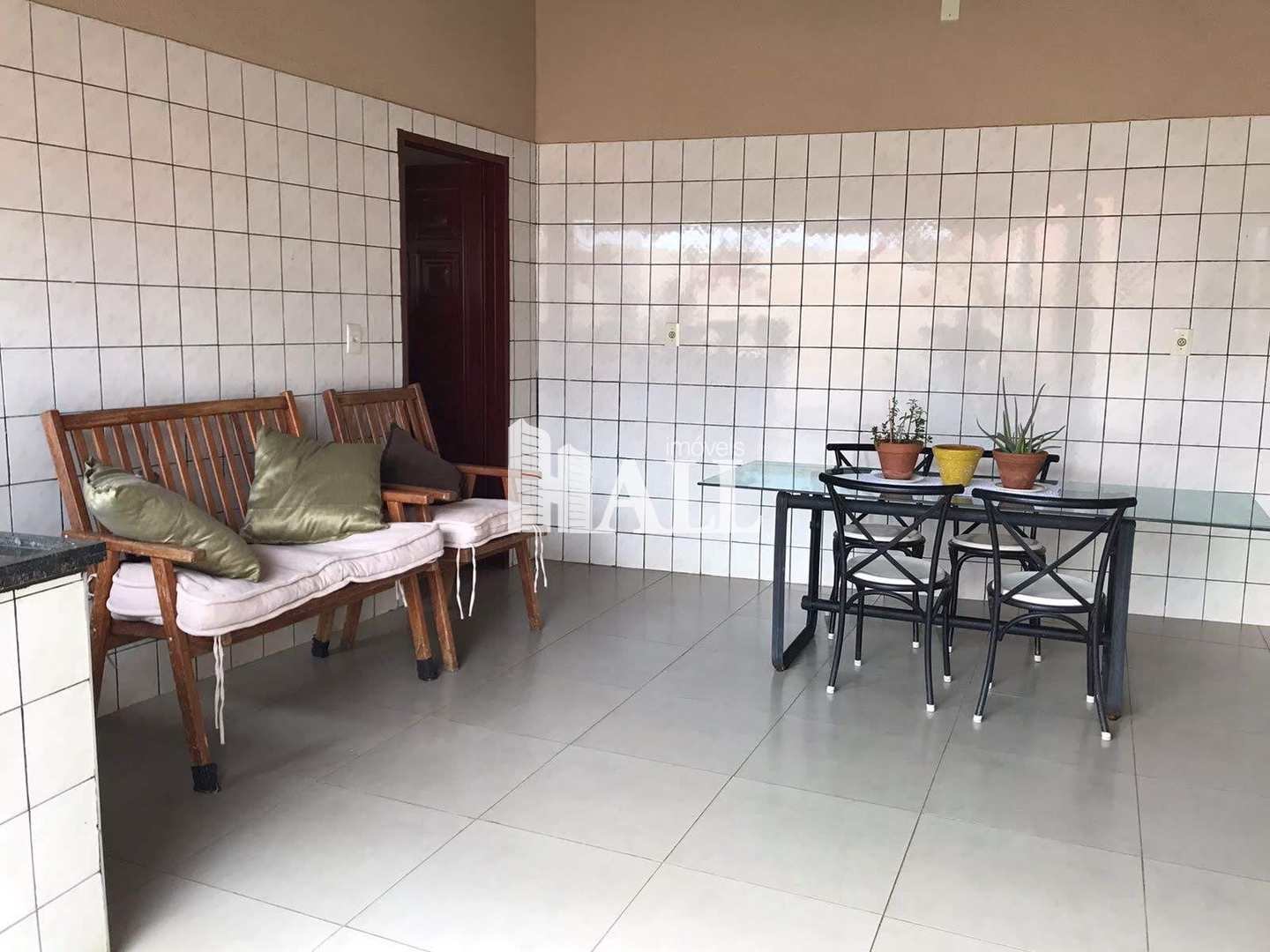 Casa à venda com 3 quartos, 180m² - Foto 7