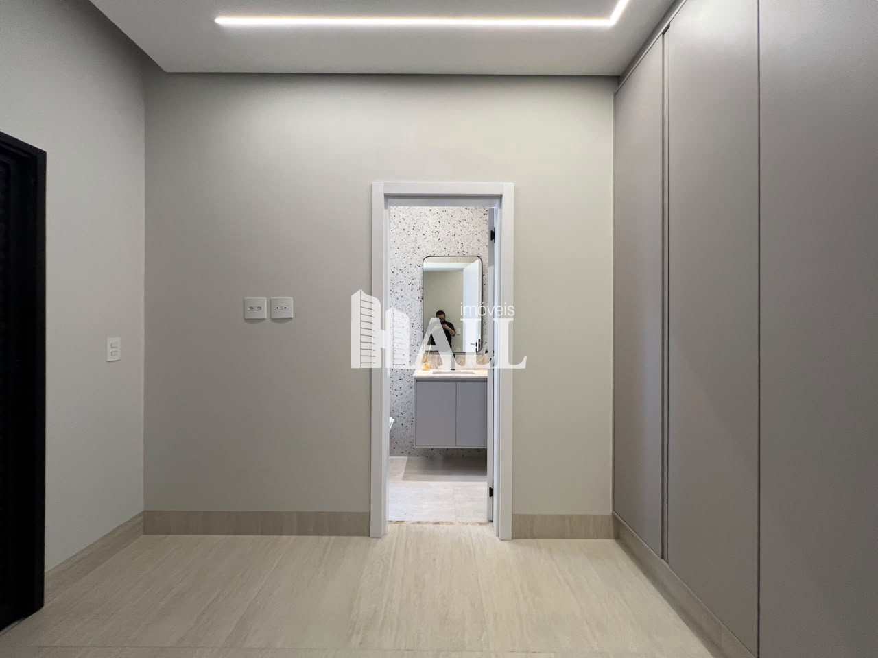 Casa com 3 quartos à venda, 177m² — foto 24 de 49