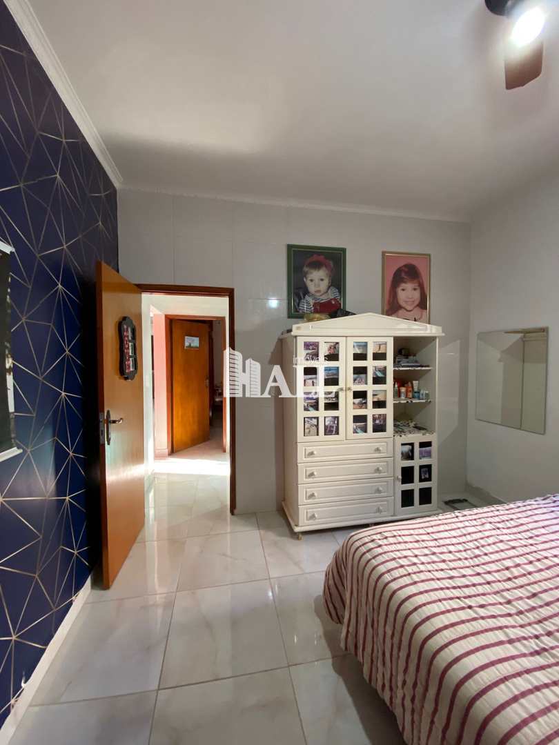 Casa à venda com 2 quartos, 125m² - Foto 13