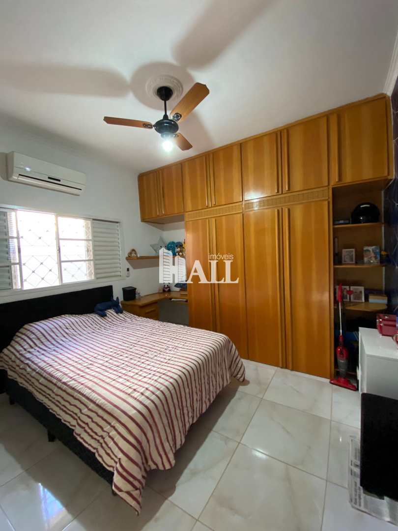 Casa à venda com 2 quartos, 125m² - Foto 11