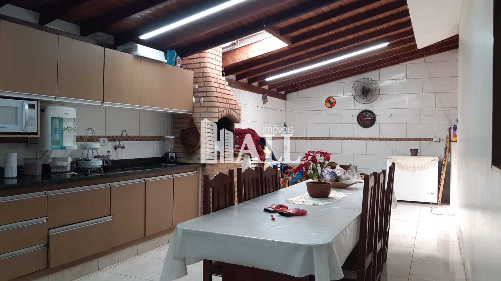 Casa à venda com 2 quartos, 170m² - Foto 11