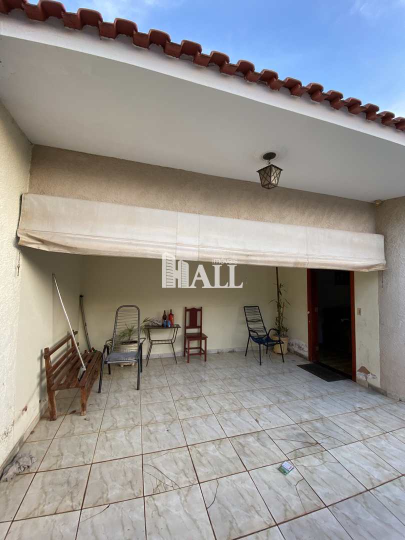 Casa à venda com 2 quartos, 162m² - Foto 1