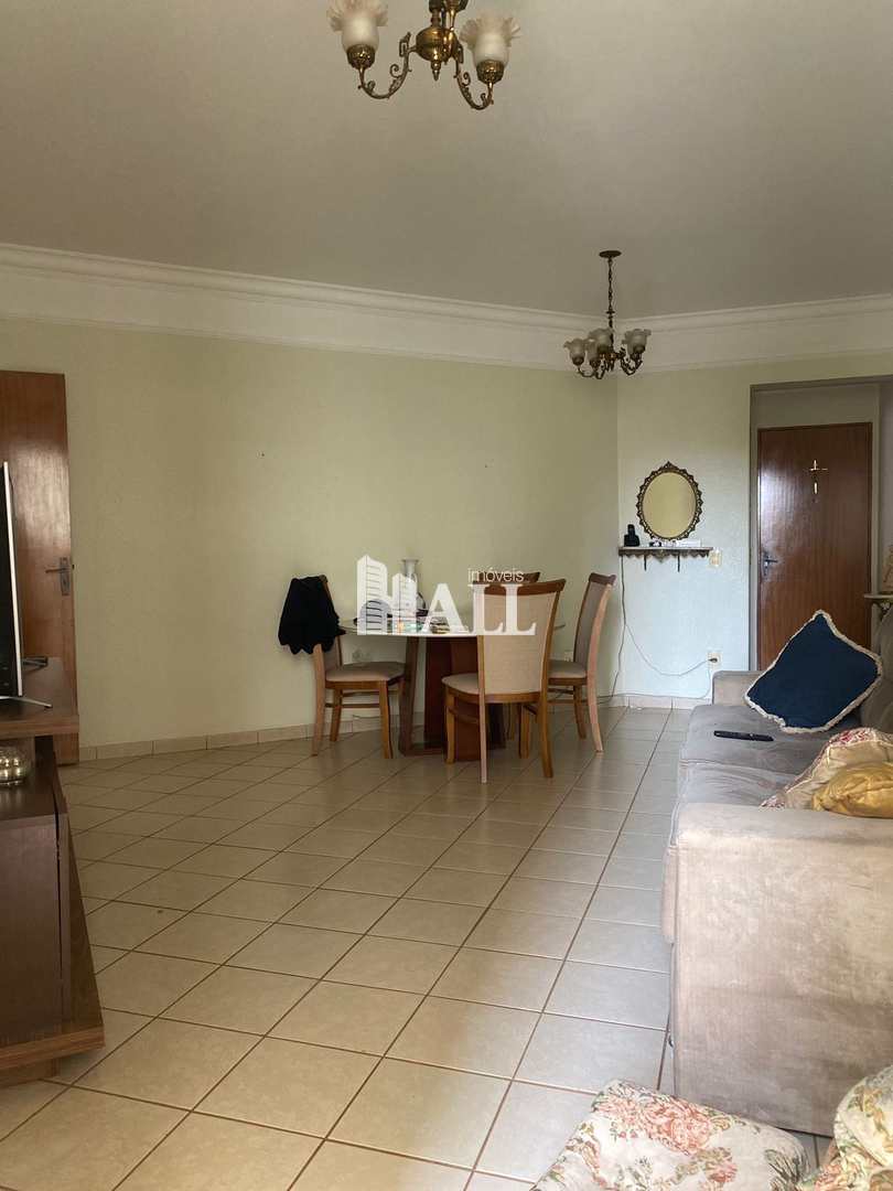 Apartamento à venda com 3 quartos, 105m² - Foto 2