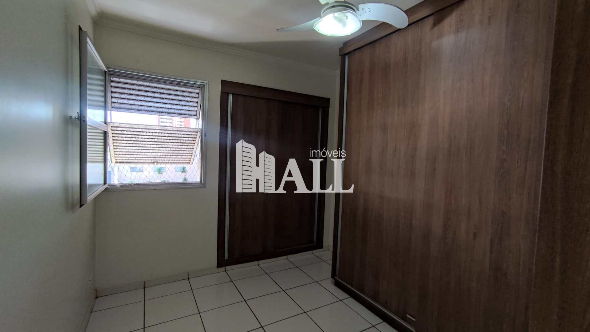 Apartamento à venda com 2 quartos, 69m² - Foto 11