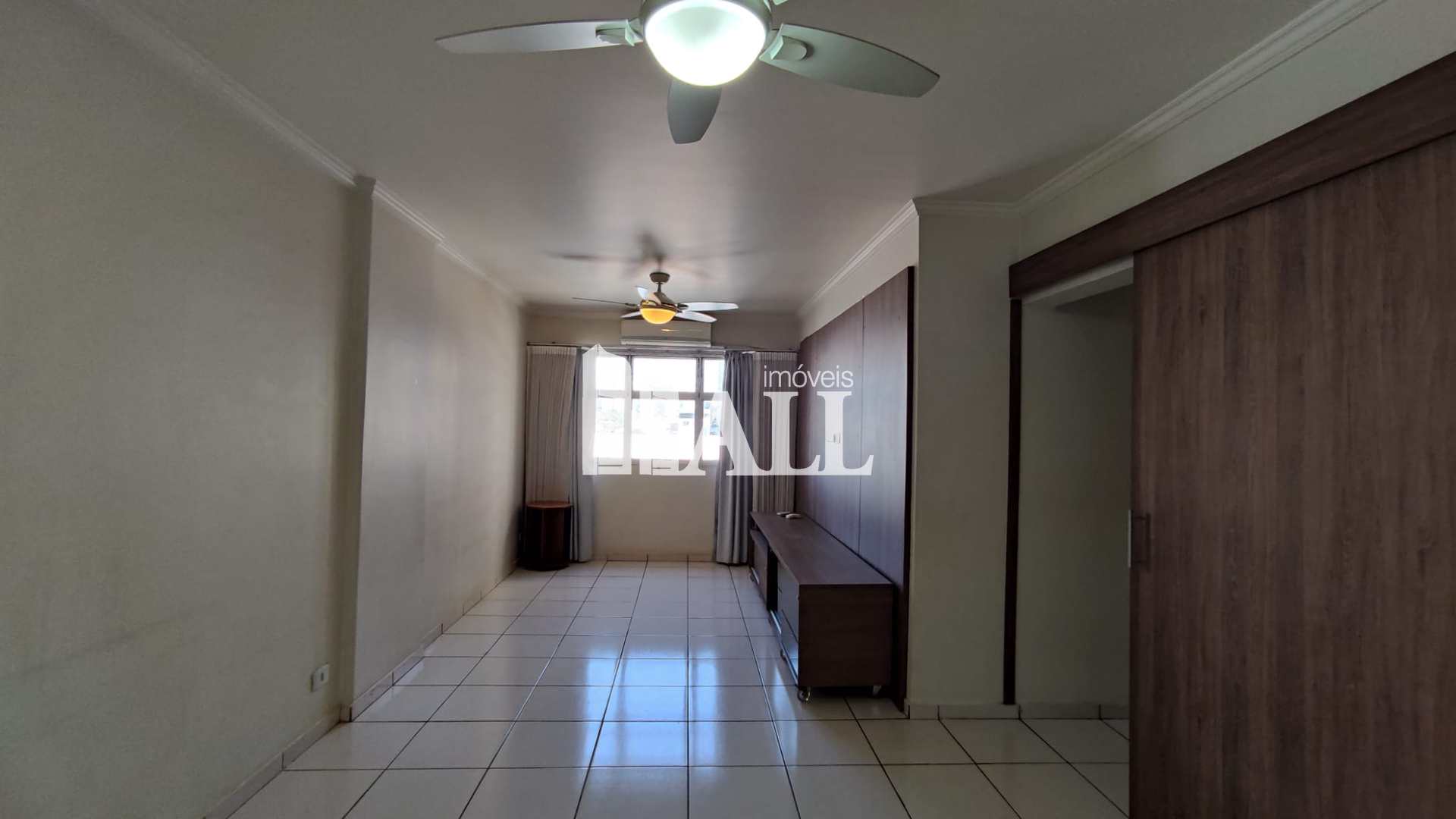 Apartamento à venda com 2 quartos, 69m² - Foto 4