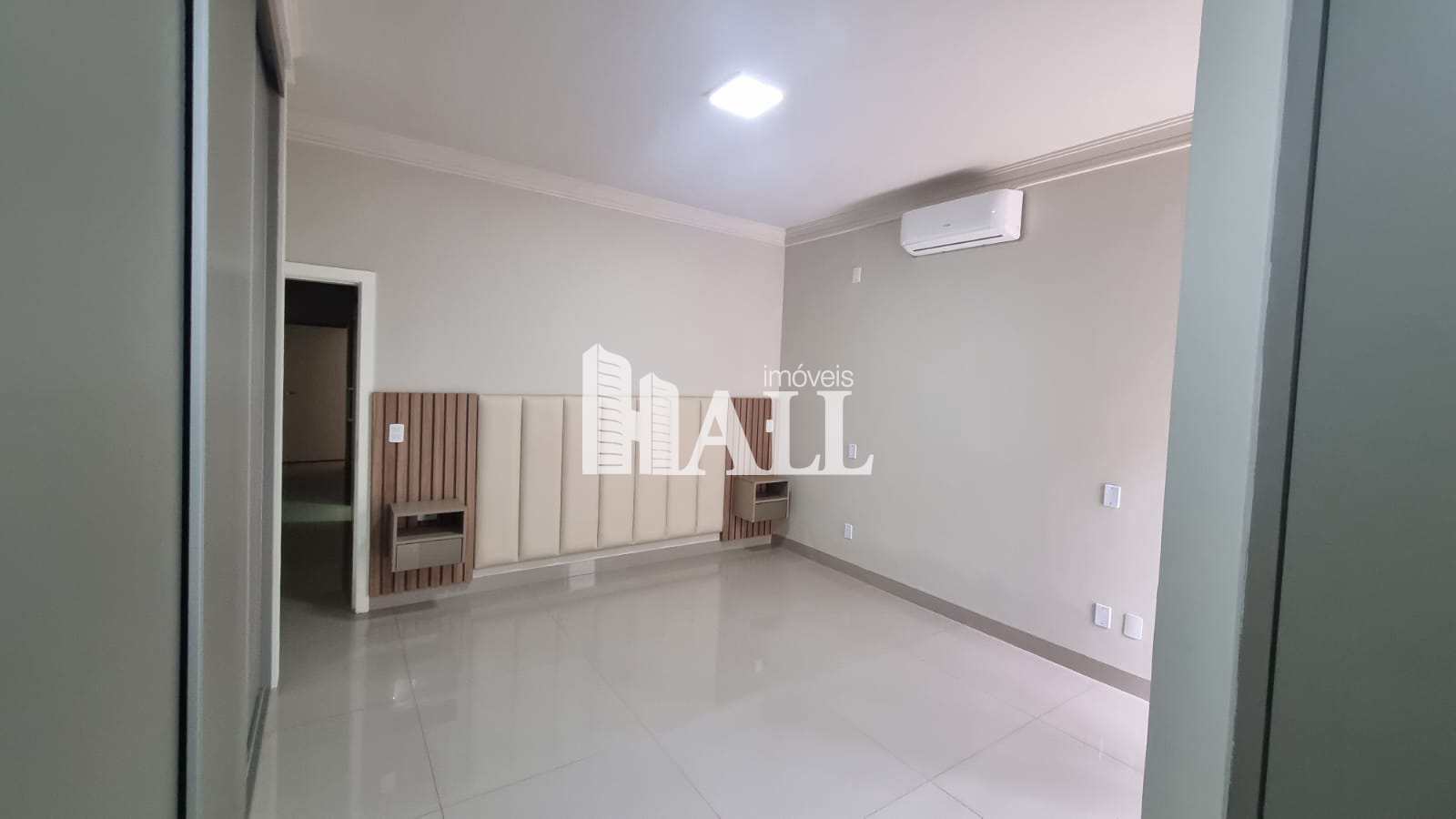 Casa de Condomínio à venda com 4 quartos, 302m² - Foto 18