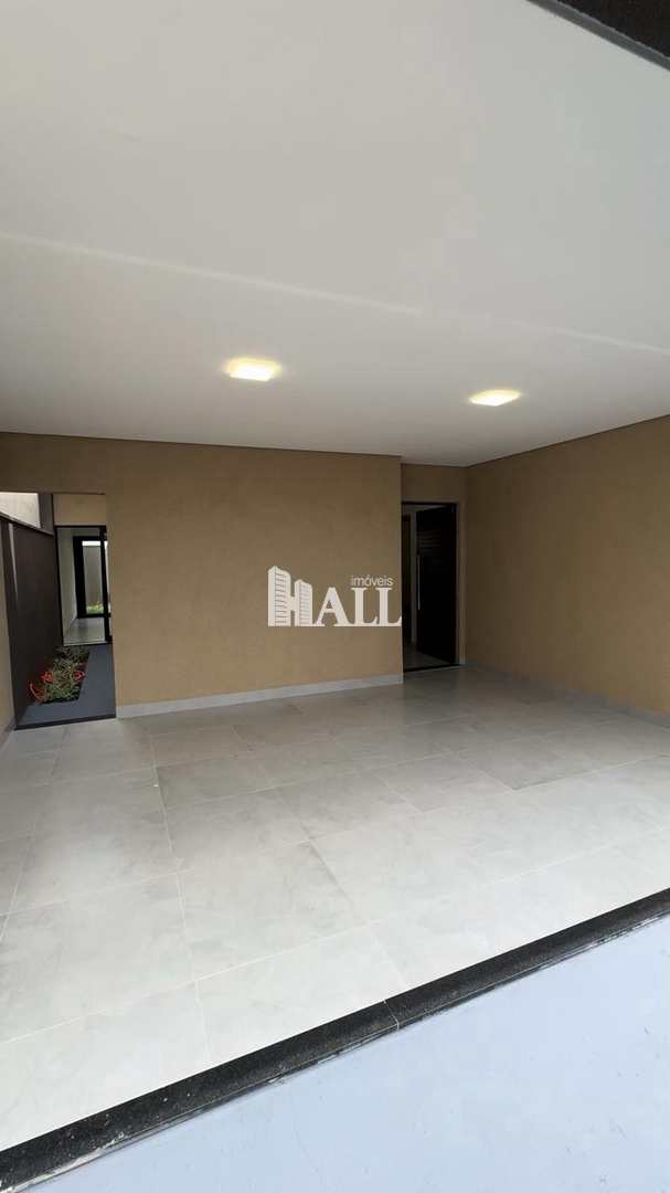 Casa à venda com 3 quartos, 120m² - Foto 2