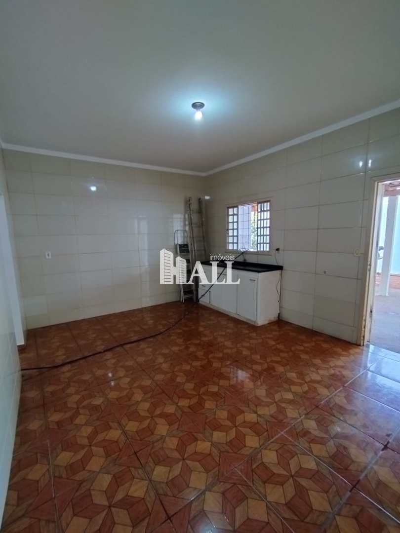 Casa à venda com 2 quartos, 65m² - Foto 1