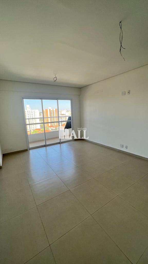 Apartamento à venda com 2 quartos, 72m² - Foto 2