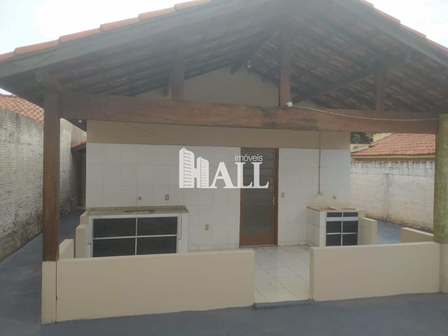 Casa à venda com 2 quartos, 70m² - Foto 16