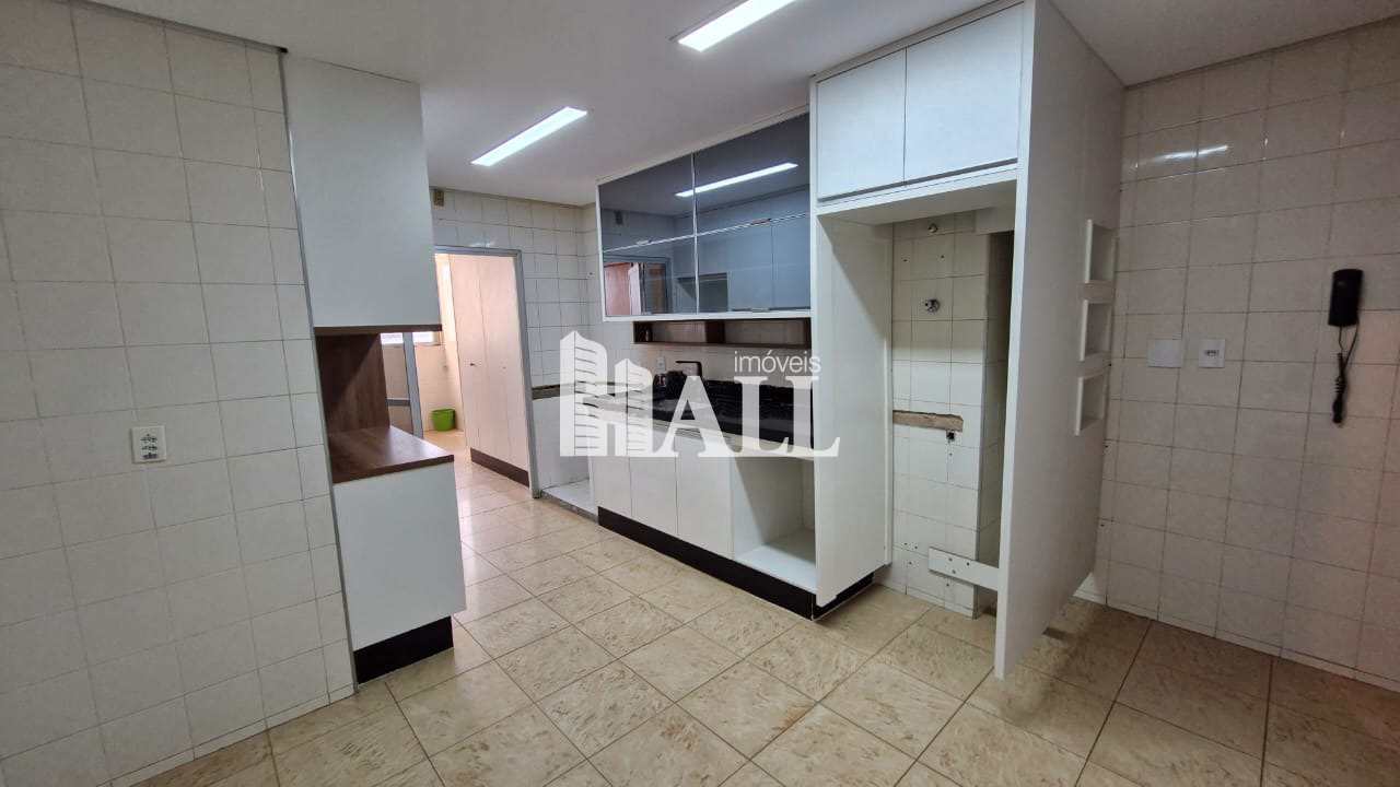 Apartamento à venda com 3 quartos, 282m² - Foto 9