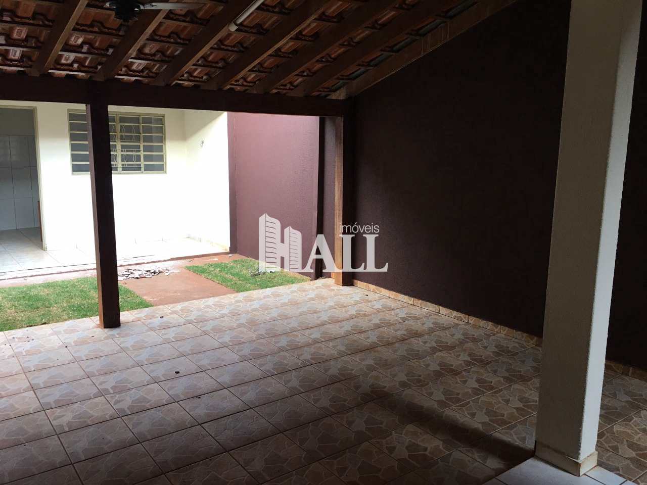 Casa à venda com 3 quartos, 130m² - Foto 2