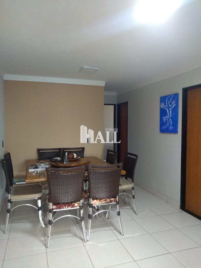 Casa à venda com 2 quartos, 140m² - Foto 1