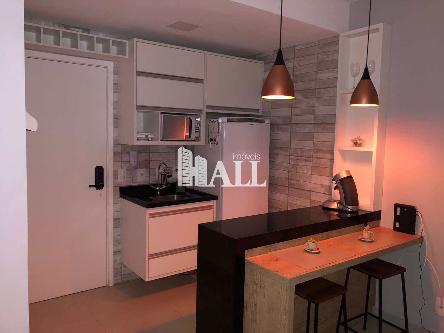 Apartamento à venda com 1 quarto, 33m² - Foto 2