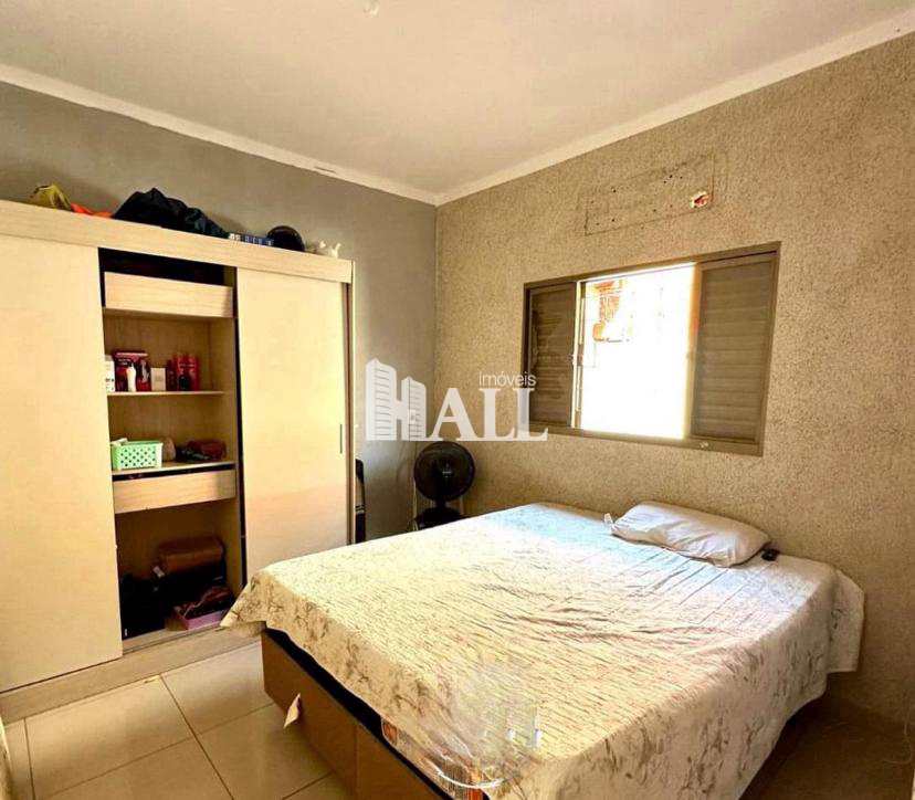 Casa à venda com 2 quartos, 115m² - Foto 2