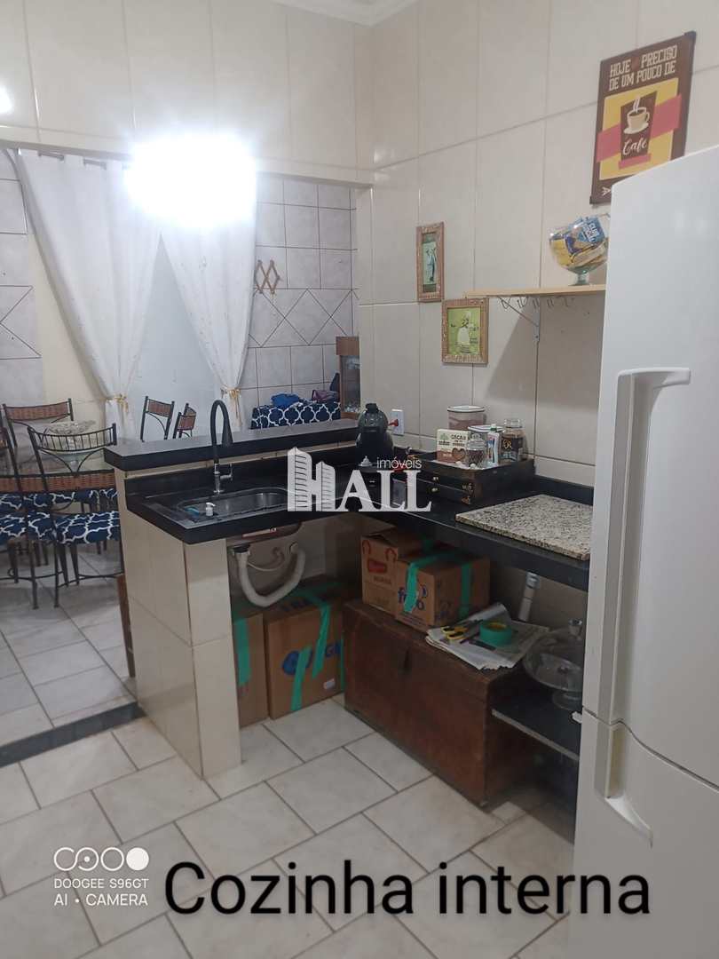 Casa à venda com 3 quartos, 160m² - Foto 2