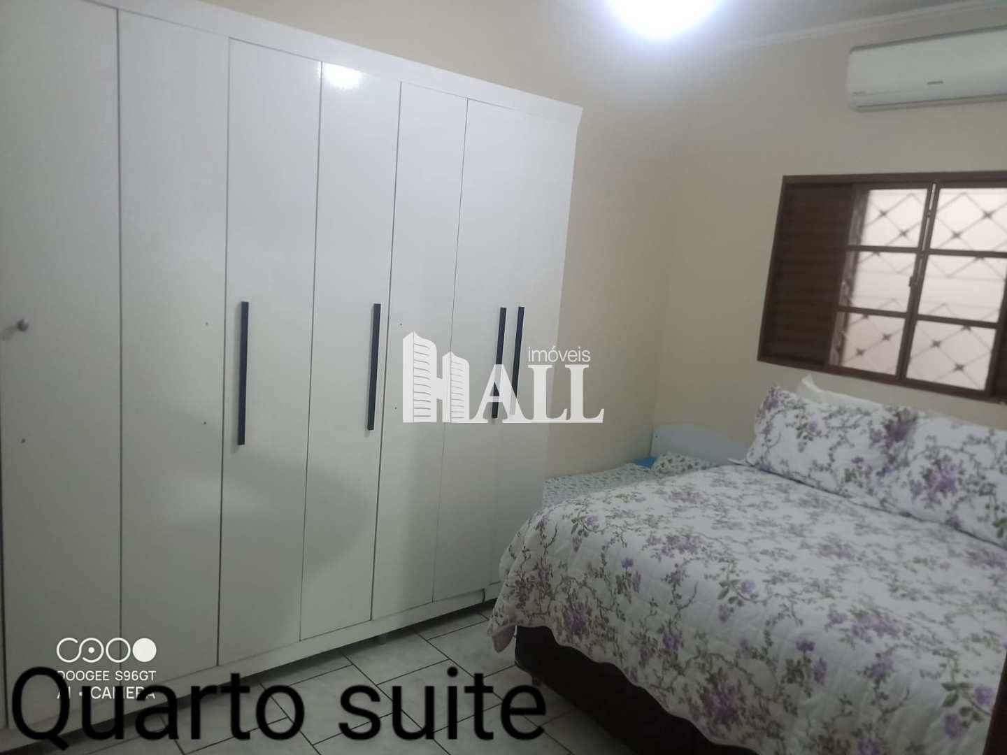 Casa à venda com 3 quartos, 160m² - Foto 4