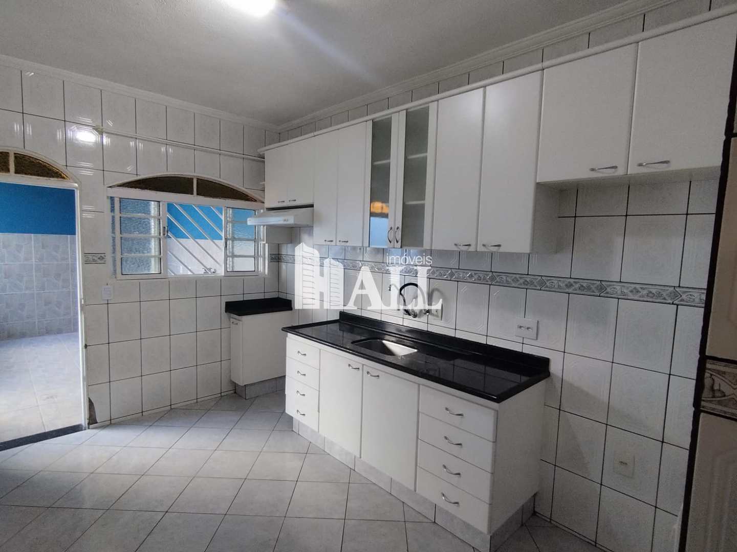 Casa à venda com 4 quartos, 187m² - Foto 3