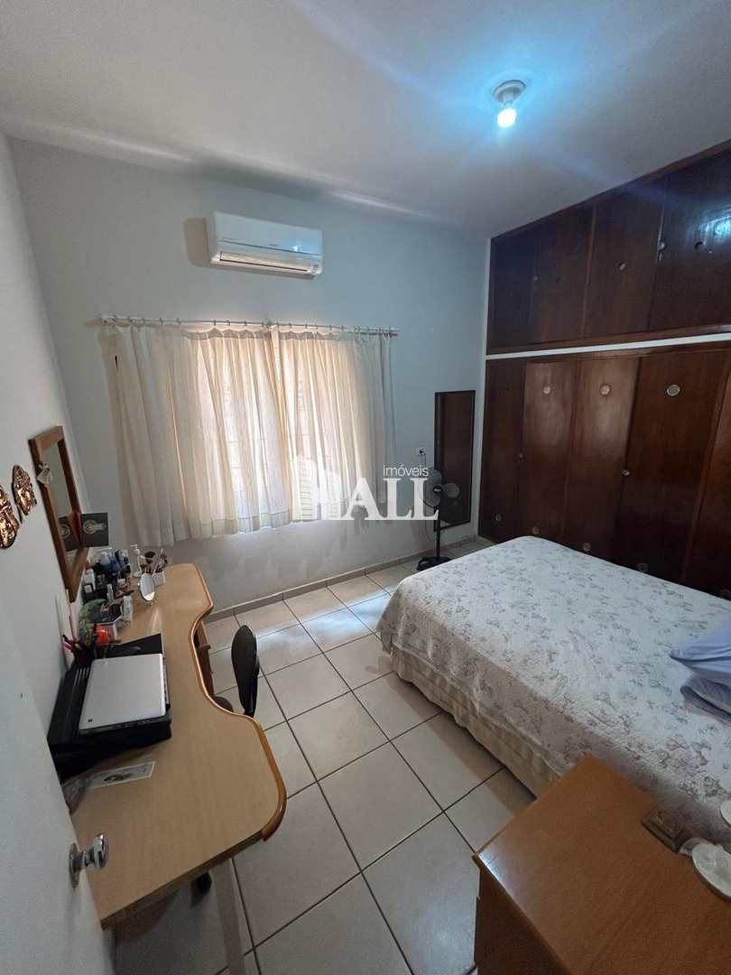 Casa à venda com 5 quartos, 342m² - Foto 14