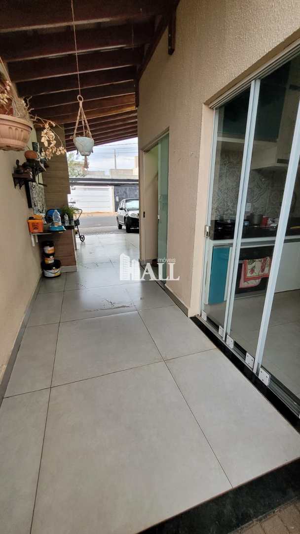 Casa à venda com 3 quartos, 136m² - Foto 14