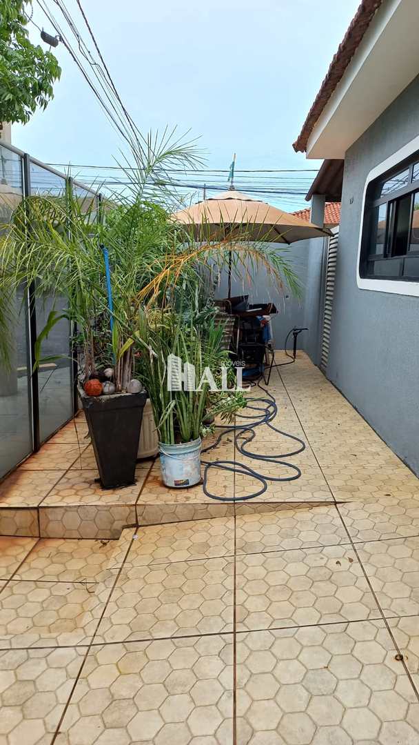 Casa à venda com 3 quartos, 120m² - Foto 3