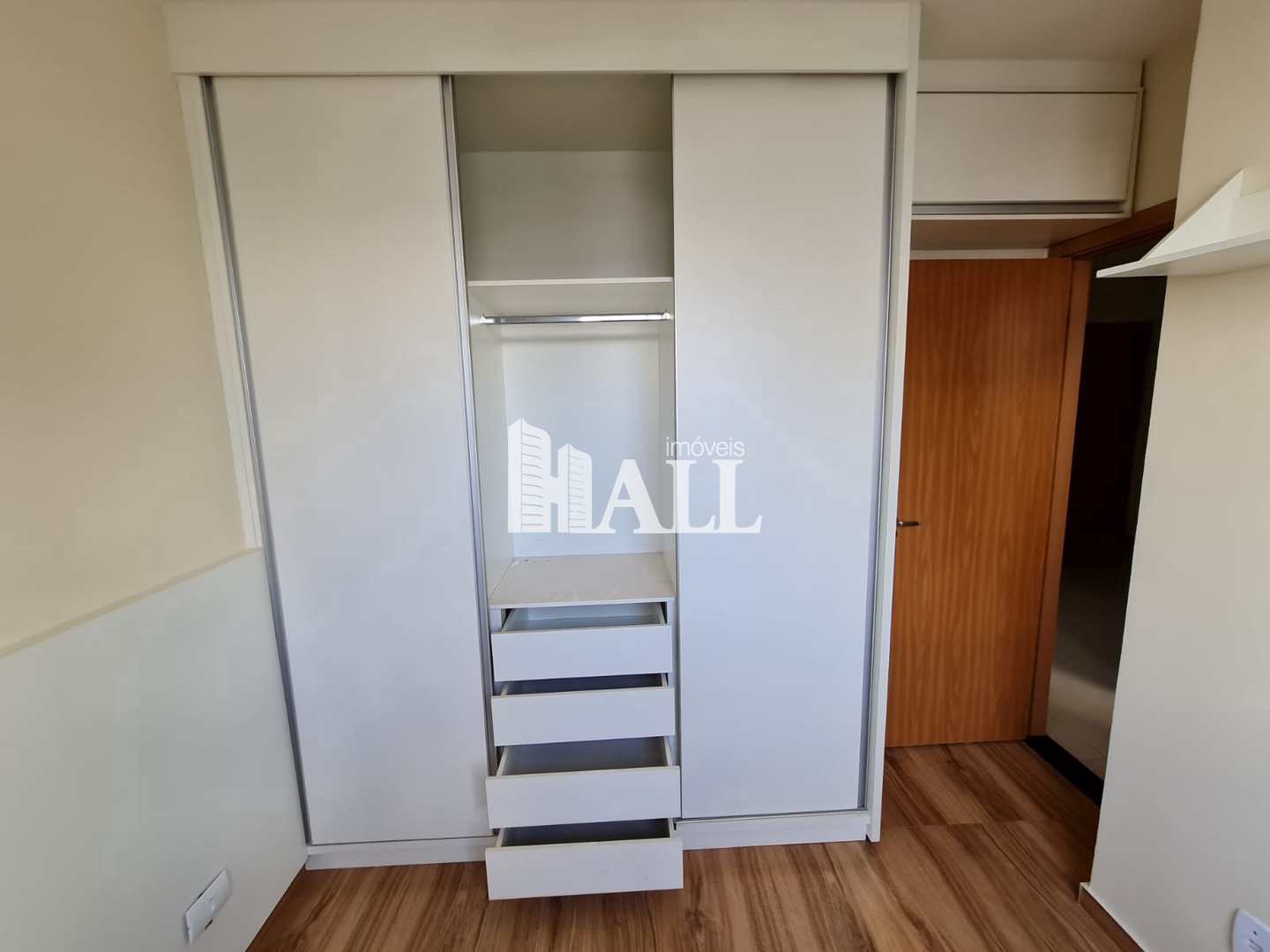 Apartamento à venda com 2 quartos, 39m² - Foto 9