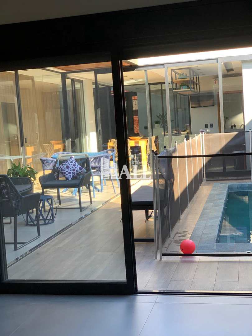 Casa de Condomínio à venda com 3 quartos, 251m² - Foto 44