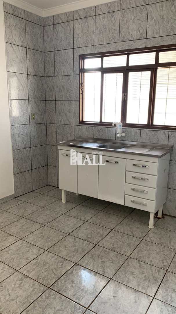 Casa à venda com 2 quartos, 65m² - Foto 1