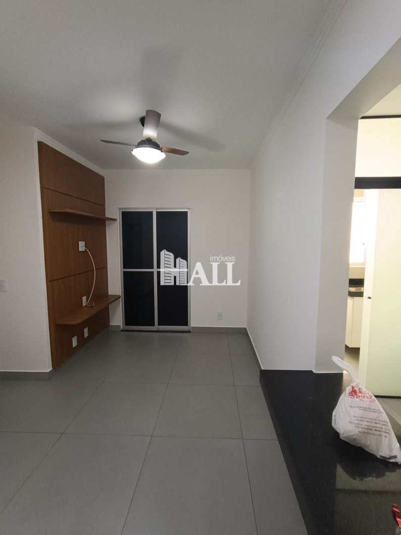 Apartamento com 2 quartos à venda, 75m² — foto 1 de 21