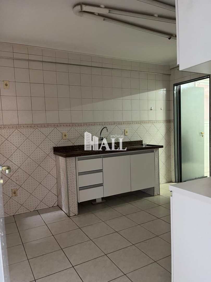 Apartamento à venda com 3 quartos, 127m² - Foto 4