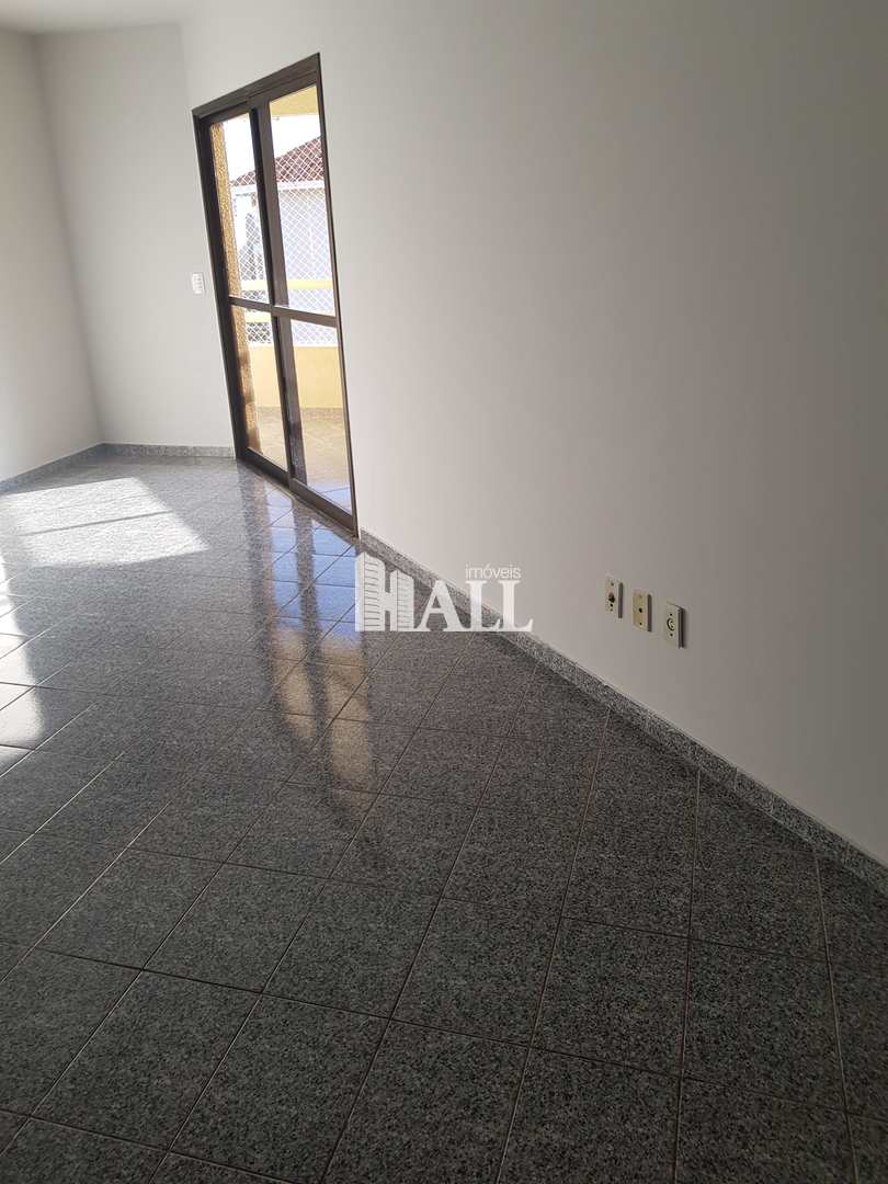 Apartamento à venda com 3 quartos, 95m² - Foto 3