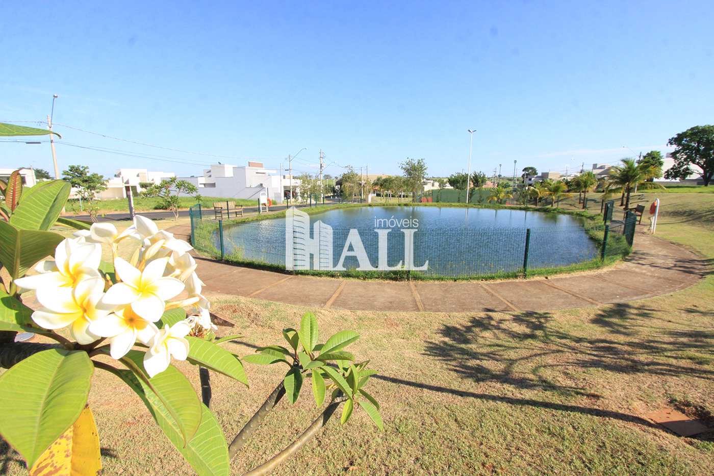 Sobrado com 3 quartos à venda, 270m² — foto 33 de 39
