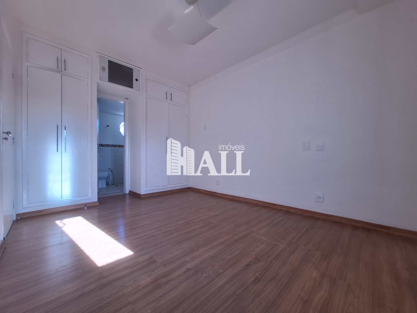 Apartamento à venda com 2 quartos, 100m² - Foto 3