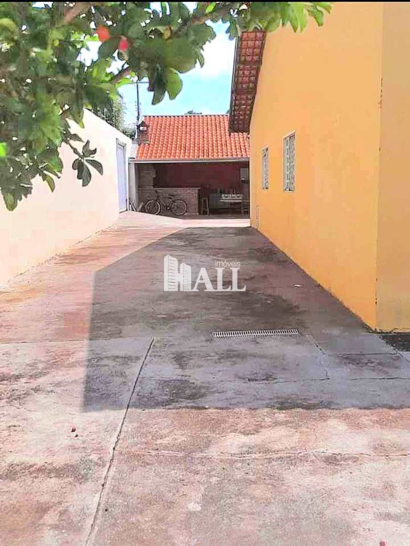 Casa à venda com 4 quartos, 250m² - Foto 21