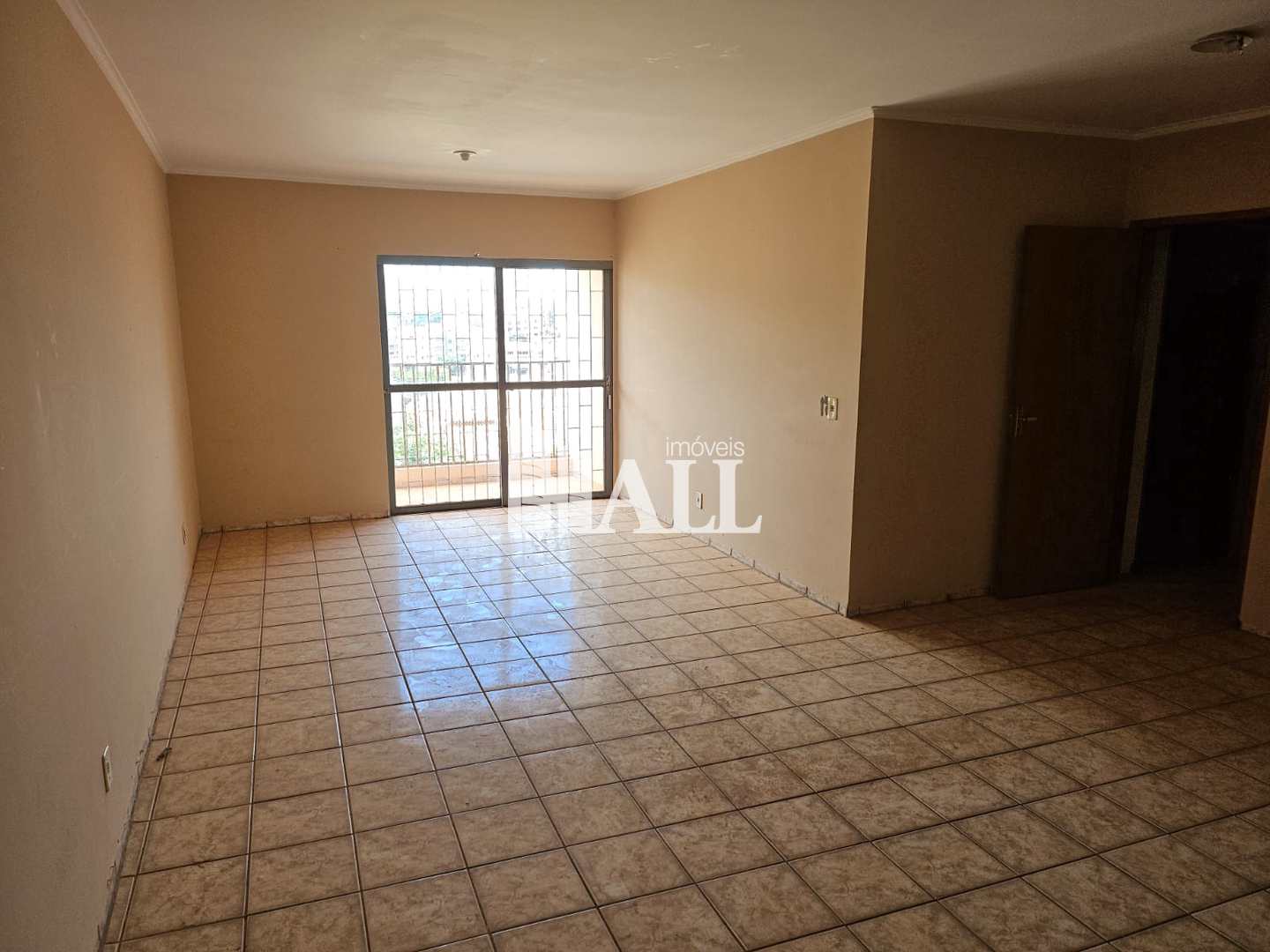 Apartamento à venda com 3 quartos, 100m² - Foto 1