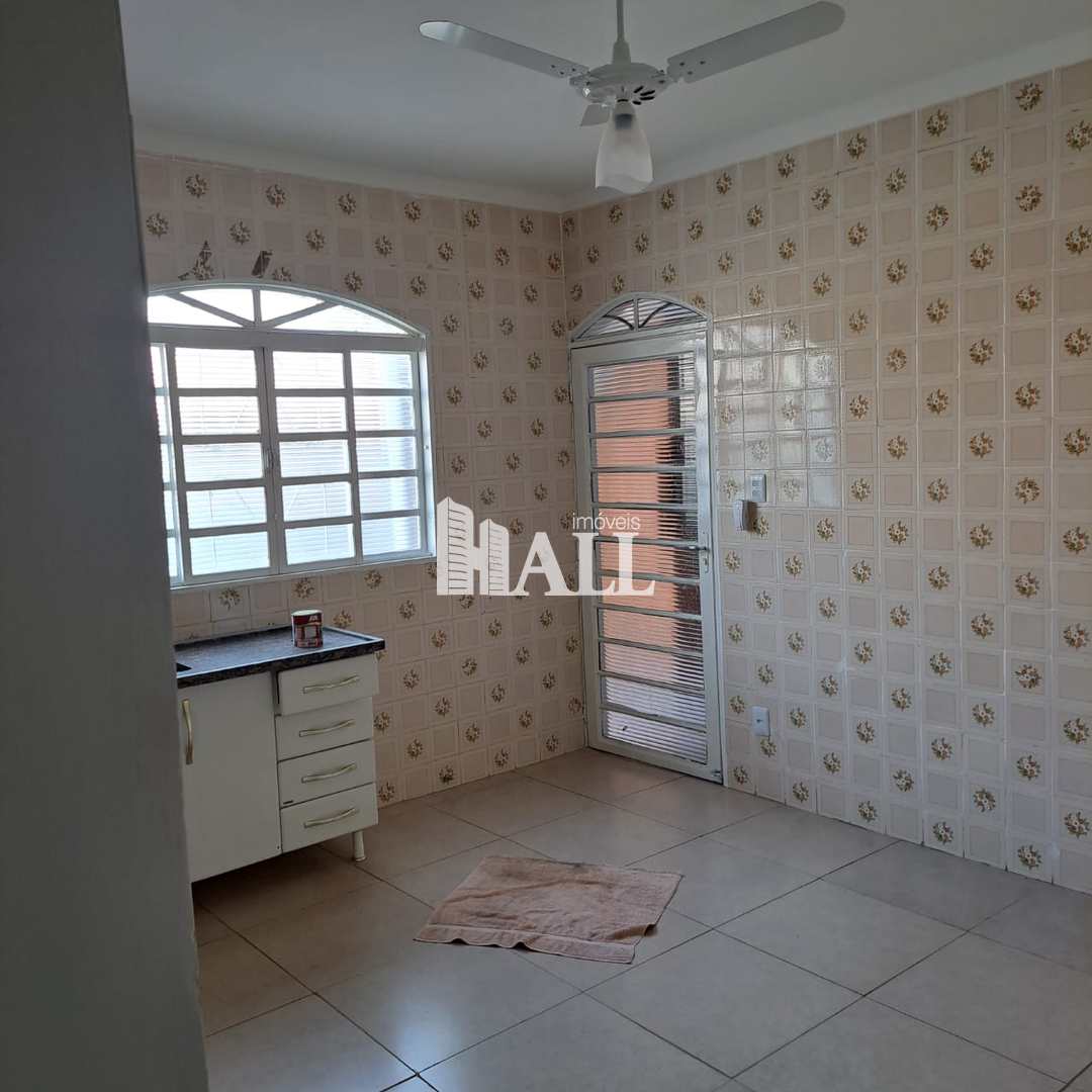 Casa à venda com 2 quartos, 200m² - Foto 9