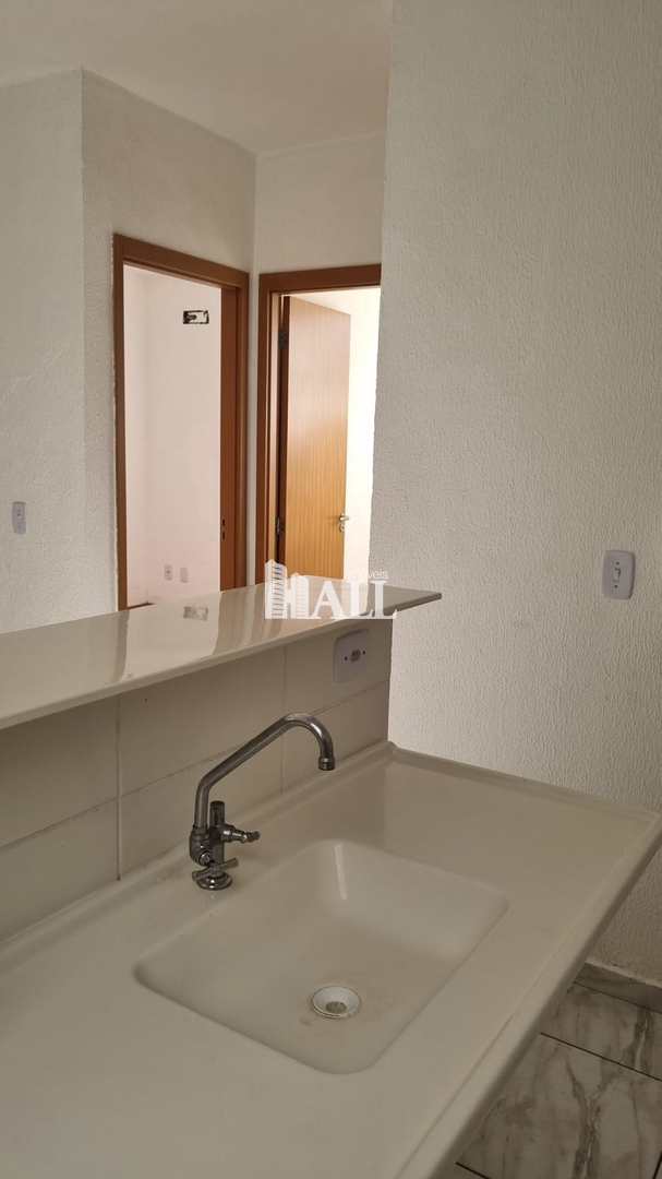 Apartamento à venda com 2 quartos, 45m² - Foto 2