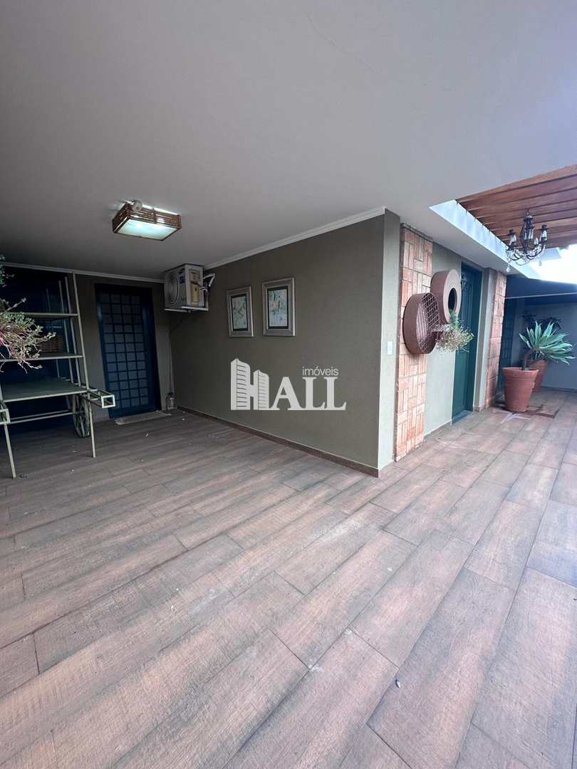 Casa à venda com 3 quartos, 300m² - Foto 10