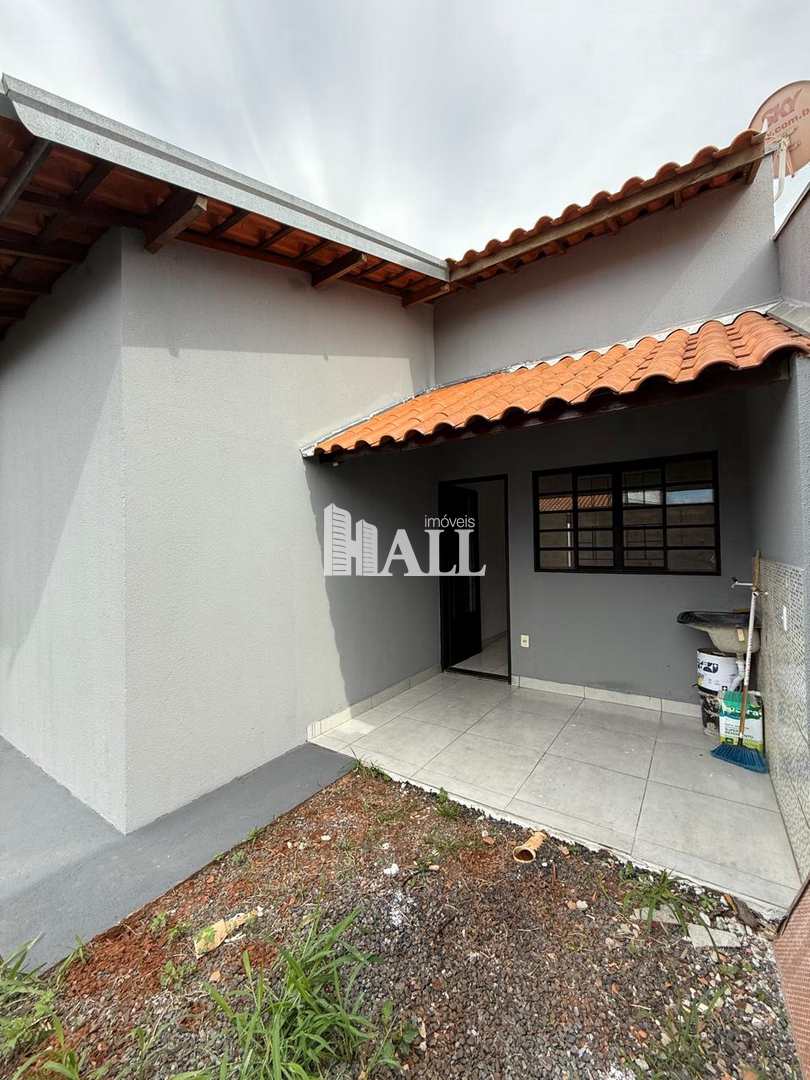 Casa à venda com 2 quartos, 80m² - Foto 4