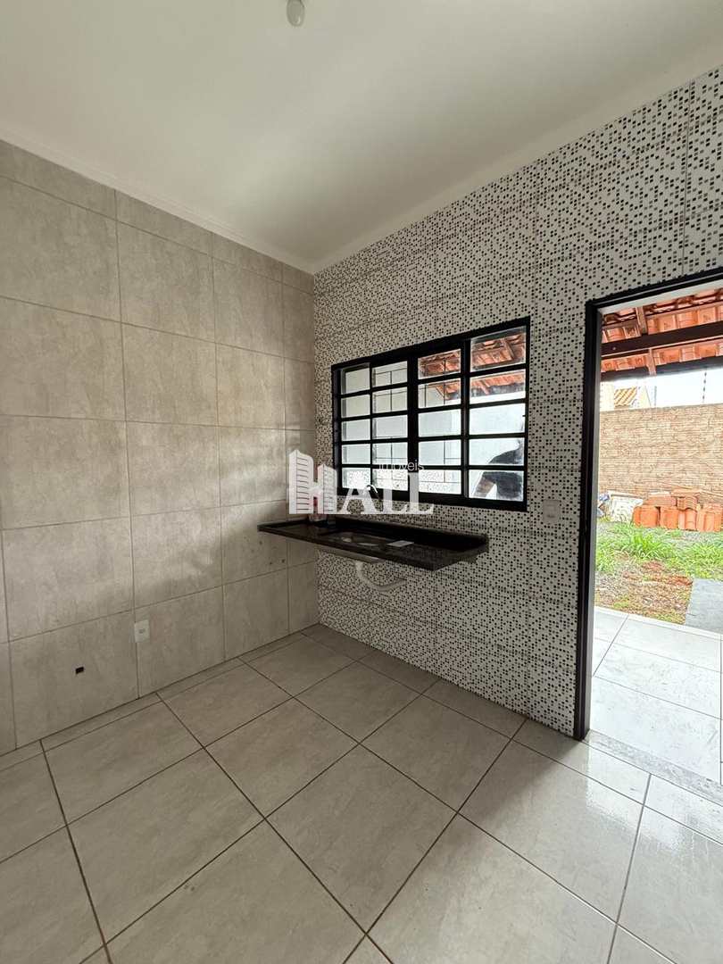 Casa à venda com 2 quartos, 80m² - Foto 7