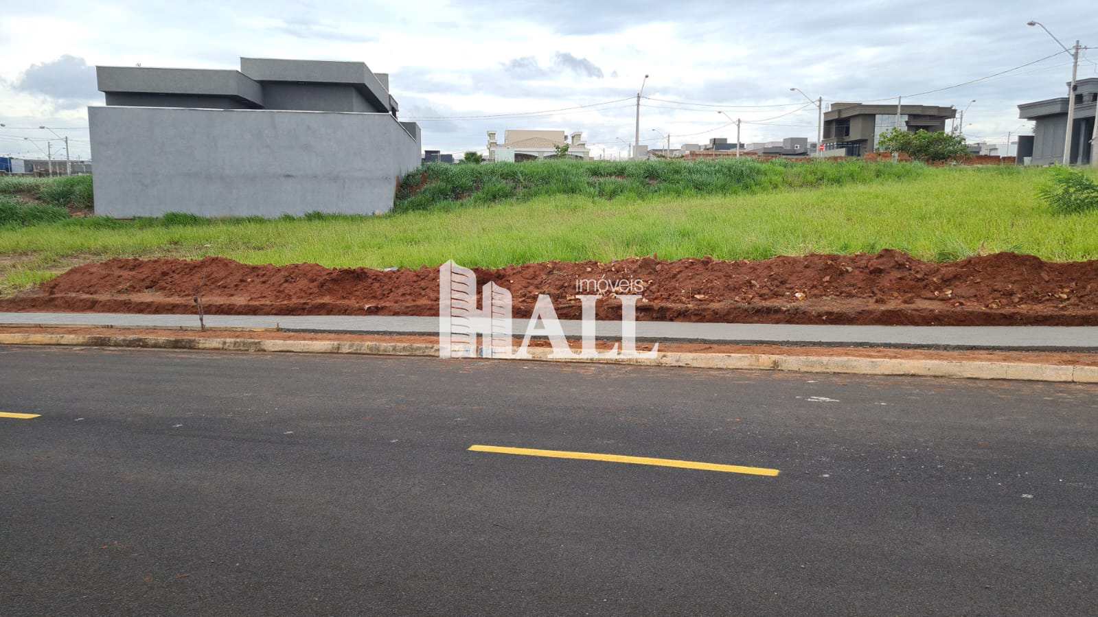 Terreno à venda, 365m² - Foto 1