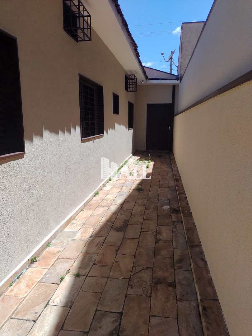 Casa à venda com 3 quartos, 180m² - Foto 16