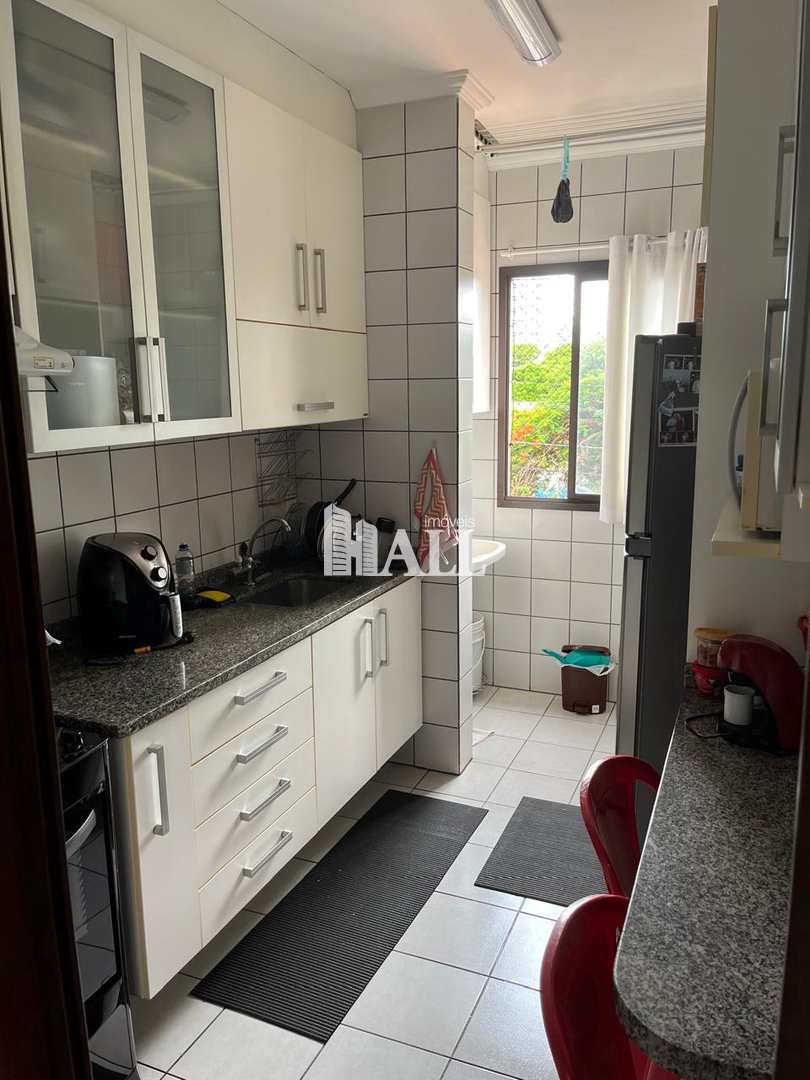 Apartamento à venda com 2 quartos, 66m² - Foto 4