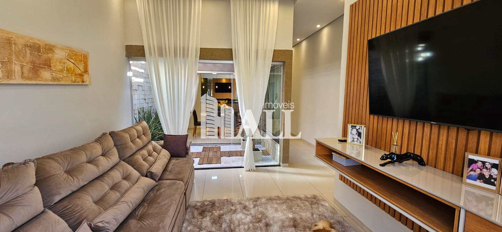 Casa à venda com 3 quartos, 150m² - Foto 1