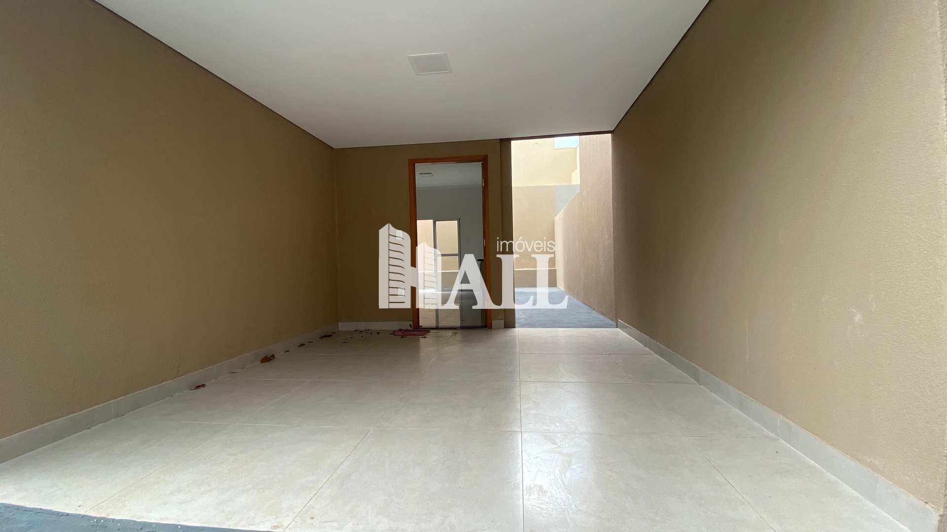 Casa à venda com 2 quartos, 78m² - Foto 1