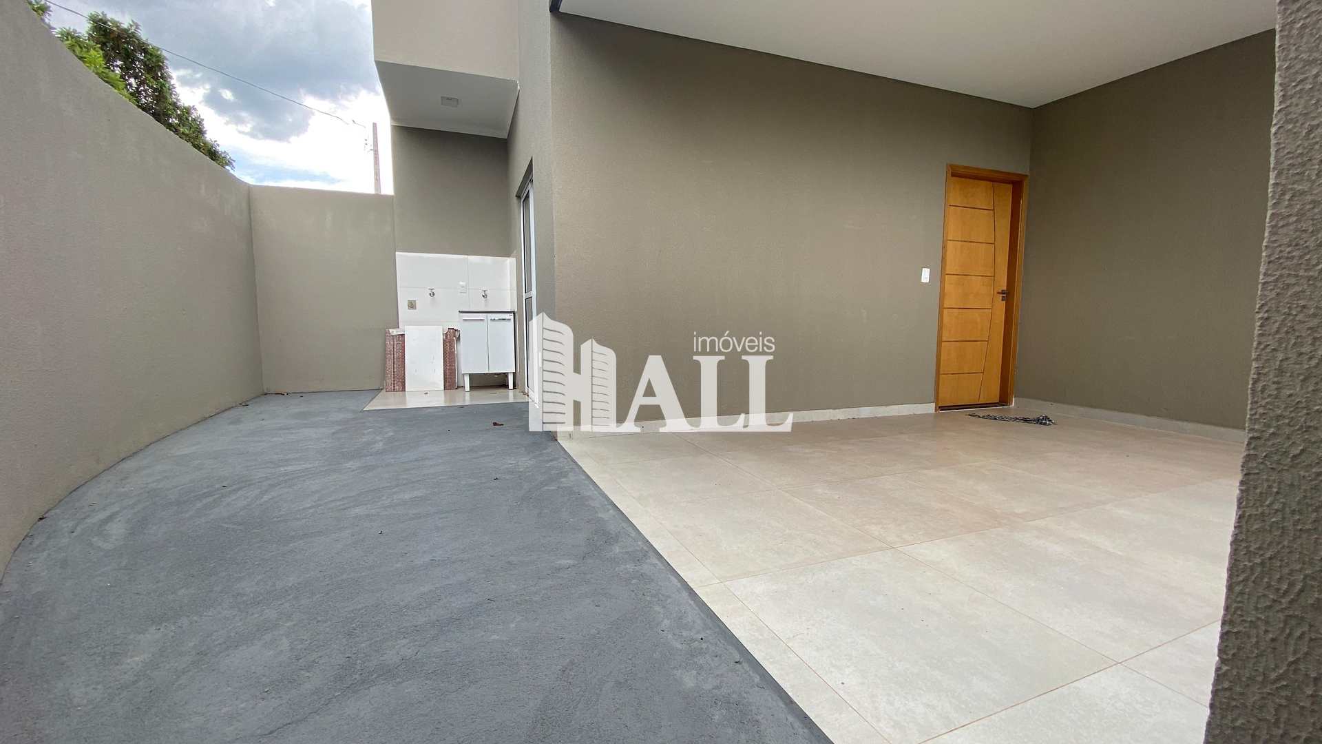 Casa à venda com 2 quartos, 85m² - Foto 1